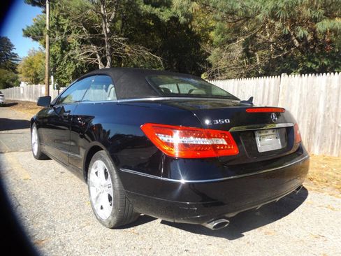 Used 2011 Mercedes-Benz E 350 Cabriolet image 3