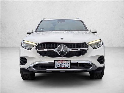 Certified 2025 Mercedes-Benz GLC 300 image 2