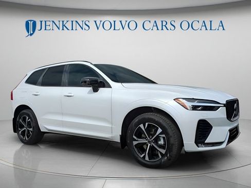 New 2026 Volvo XC60 B5 Core w/ Climate Package AWD/4WD image 2