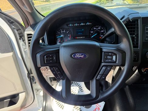 Used 2022 Ford F250 XL w/ Power Equipment Group AWD/4WD image 9