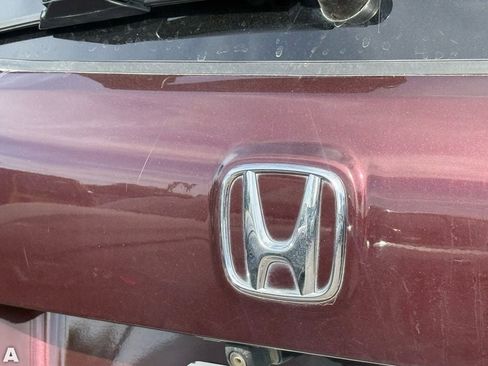 Used 2016 Honda Pilot Touring image 12