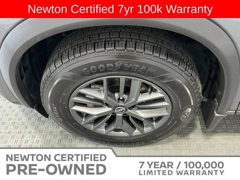 Used 2023 Nissan Rogue S FWD image 35