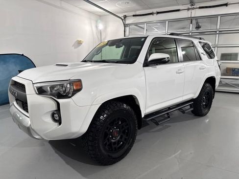Used 2024 Toyota 4Runner TRD Off-Road Premium w/ Off Road Premium Plus Package AWD/4WD image 4