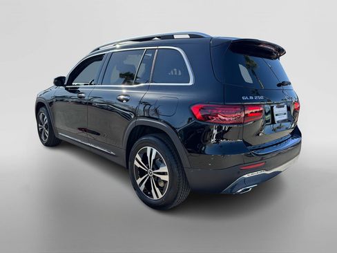 New 2026 Mercedes-Benz GLB 250 image 3