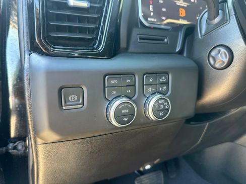 Used 2023 GMC Sierra 1500 AT4 AWD/4WD image 14