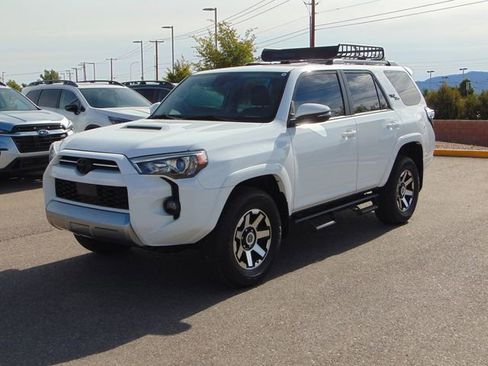 Used 2024 Toyota 4Runner TRD Off-Road Premium AWD/4WD image 8