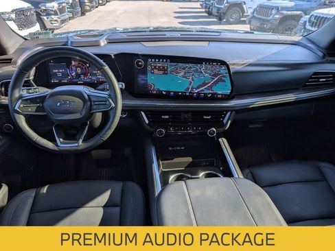 Used 2025 Chevrolet Tahoe Z71 w/ Comfort Package AWD/4WD image 27