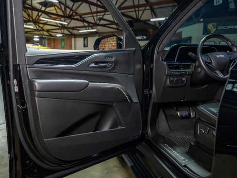 Used 2024 Cadillac Escalade V w/ LPO, Floor Liner Package image 35