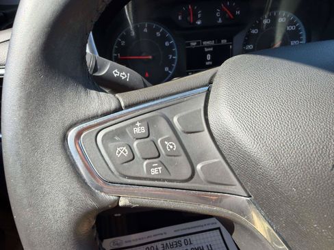 Used 2018 Chevrolet Equinox LT FWD image 21