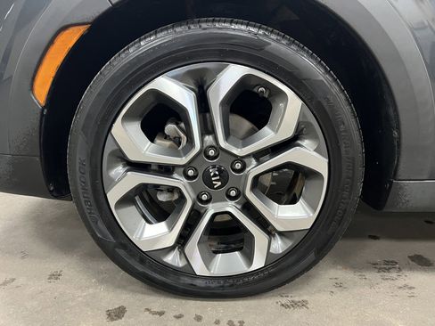 Used 2020 Kia Soul X-Line image 12