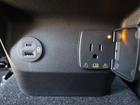 New 2025 Ford Ranger XLT w/ Black Appearance Package image 13