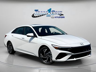 New 2025 Hyundai Elantra Limited