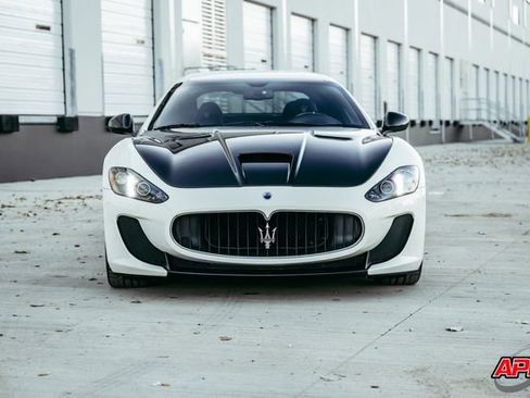 Used 2017 Maserati GranTurismo MC image 13