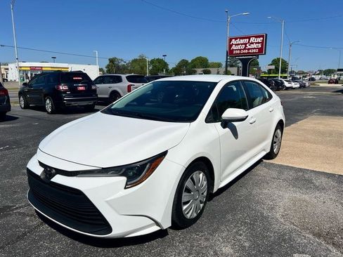 Used 2023 Toyota Corolla LE image 4