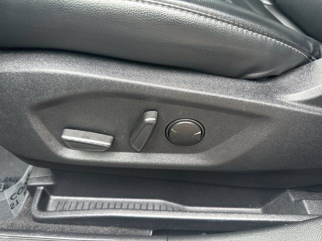 Certified 2024 Ford Edge SEL AWD/4WD image 12