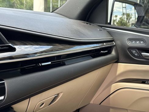 Certified 2024 Cadillac Escalade Premium Luxury AWD/4WD image 26