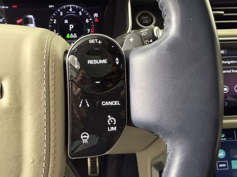 Used 2021 Land Rover Range Rover P525 Westminster Edition LWB image 18