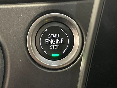 Used 2025 Chevrolet Blazer LT image 28