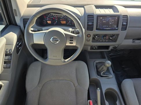 Used 2007 Nissan Frontier SE w/ Power Pkg AWD/4WD image 30
