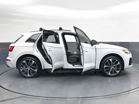 Used 2022 Audi SQ5 Prestige w/ Prestige Package AWD/4WD image 35