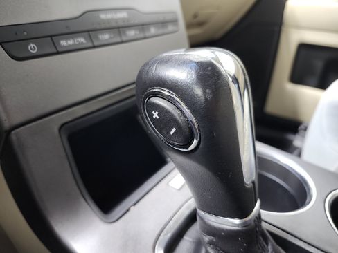 Used 2019 Ford Flex SE FWD image 4