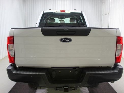 Used 2020 Ford F250 XL w/ Power Equipment Group image 5
