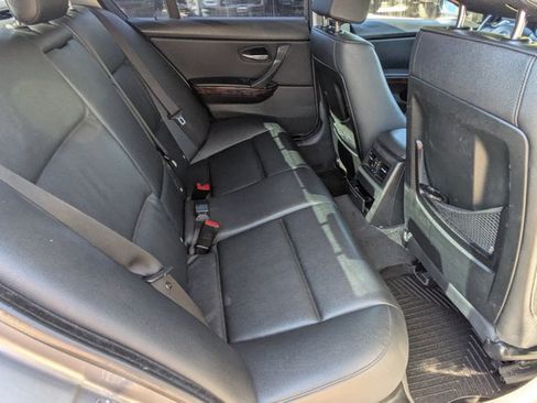 Used 2009 BMW 328i Sedan RWD image 18
