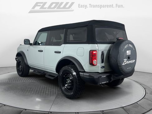 Used 2023 Ford Bronco Black Diamond image 6