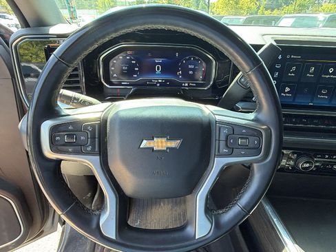Used 2024 Chevrolet Silverado 2500 LTZ w/ LTZ Plus Package AWD/4WD image 27