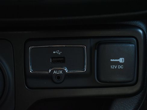 Used 2023 Jeep Renegade Trailhawk w/ Sun/Sound Group AWD/4WD image 29