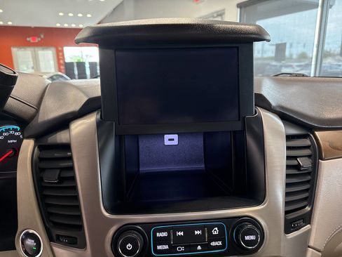 Used 2018 GMC Yukon XL Denali w/ Denali Ultimate Package image 30