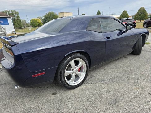 Used 2013 Dodge Challenger R/T image 4