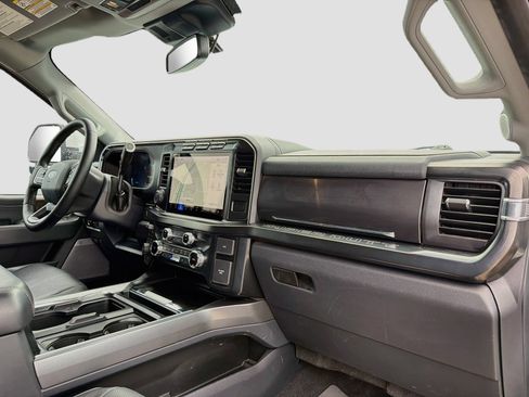 Certified 2023 Ford F250 Lariat w/ Lariat Ultimate Package AWD/4WD image 35