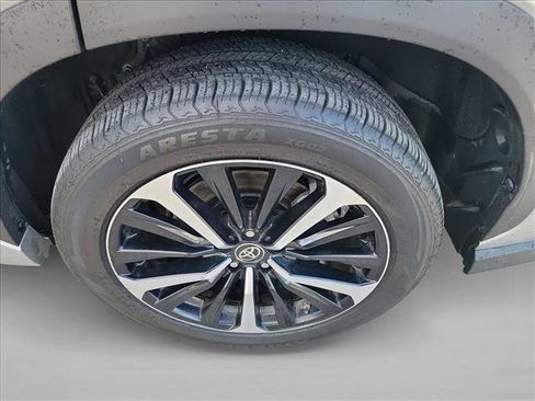 Used 2021 Toyota Highlander XSE image 12