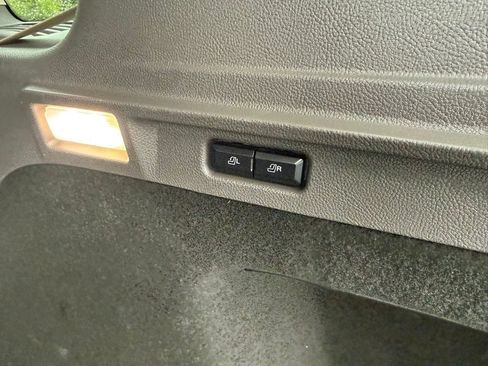 Used 2023 Lincoln Corsair AWD w/ Equipment Group 101A image 43