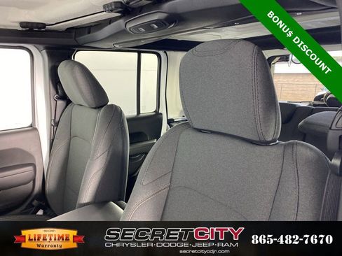 New 2026 Jeep Wrangler Unlimited Sport image 10