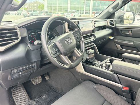 New 2026 Toyota Tundra SR5 w/ SR5 Convenience Package AWD/4WD image 7