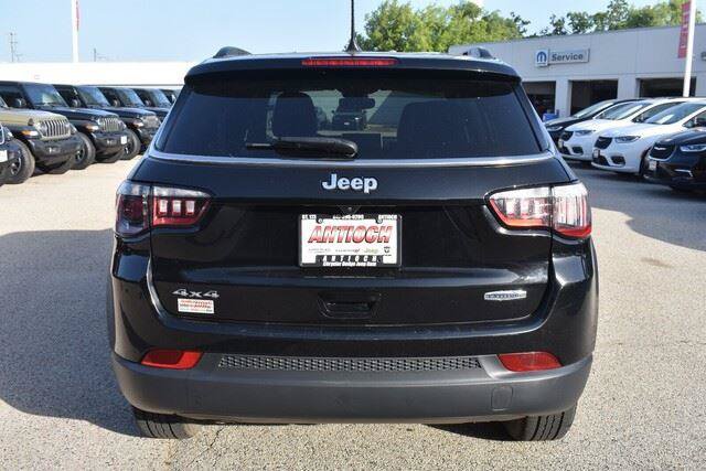 Used 2024 Jeep Compass Latitude AWD/4WD image 7