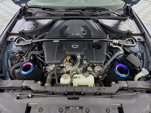 Used 2024 Nissan Z NISMO w/ Floor Mat Package RWD image 27
