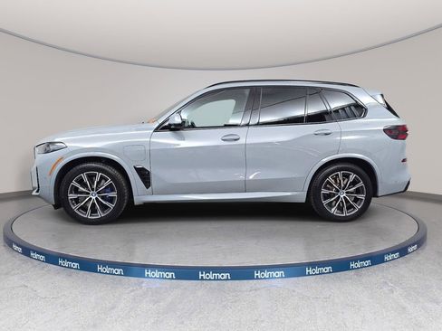 Used 2024 BMW X5 xDrive50e w/ M Sport Package AWD/4WD image 9