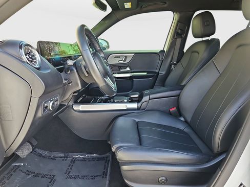 Used 2023 Mercedes-Benz GLB 250 image 16