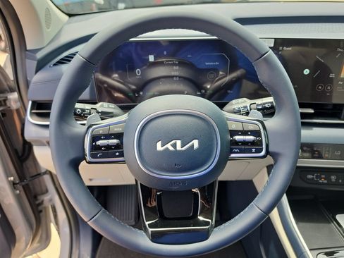 New 2026 Kia Carnival SX FWD image 31