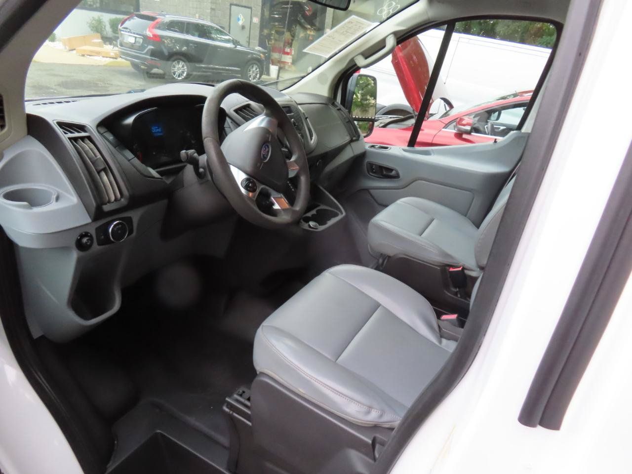 Used 2019 Ford Transit 250 130 Low Roof RWD image 14