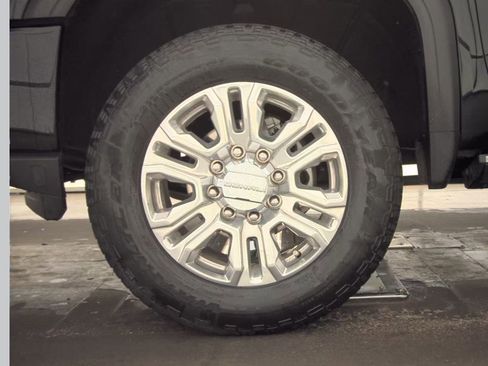 Used 2022 GMC Sierra 2500 Denali w/ Technology Package image 11