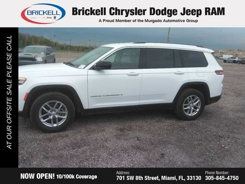 Used 2023 Jeep Grand Cherokee L Laredo image 11
