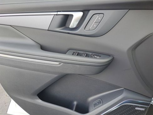 New 2026 Buick Enclave Sport Touring w/ LPO, Floor Liner Package image 17