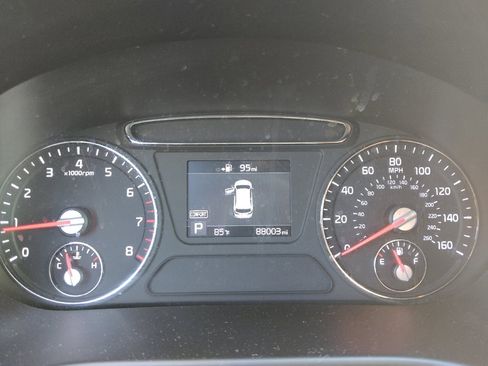 Used 2019 Kia Sorento AWD image 23