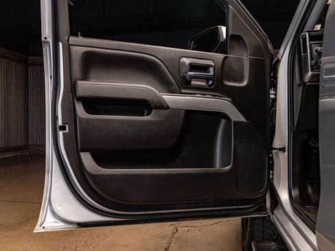 Used 2018 Chevrolet Silverado 1500 LT w/ All Star Edition AWD/4WD image 26