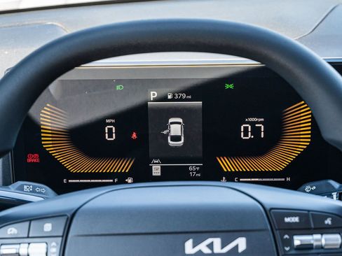 New 2026 Kia K4 LXS FWD image 18