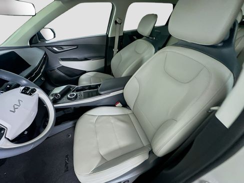 Used 2023 Kia EV6 Wind RWD image 13